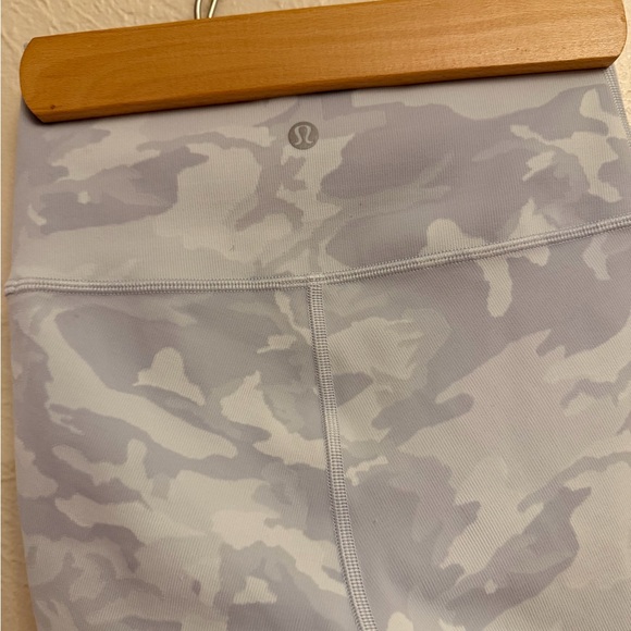 Lululemon Athletica shorts - Picture 8 of 8